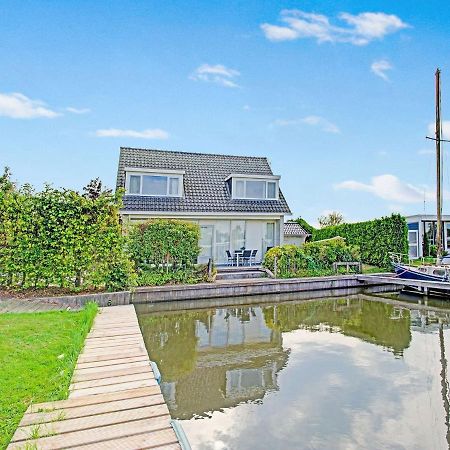 Waterfront Holiday Home With Jetty Boornzwaag over de Wielen Esterno foto
